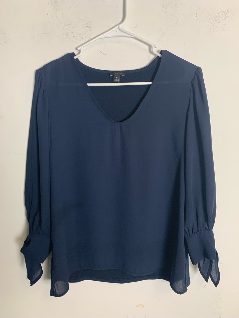 Ann Taylor Navy V-Neck Long Sleeve Blouse with Tie Cuffs